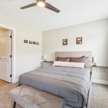 A Pet Friendly Cozy Condo In Traverse City Exterior foto